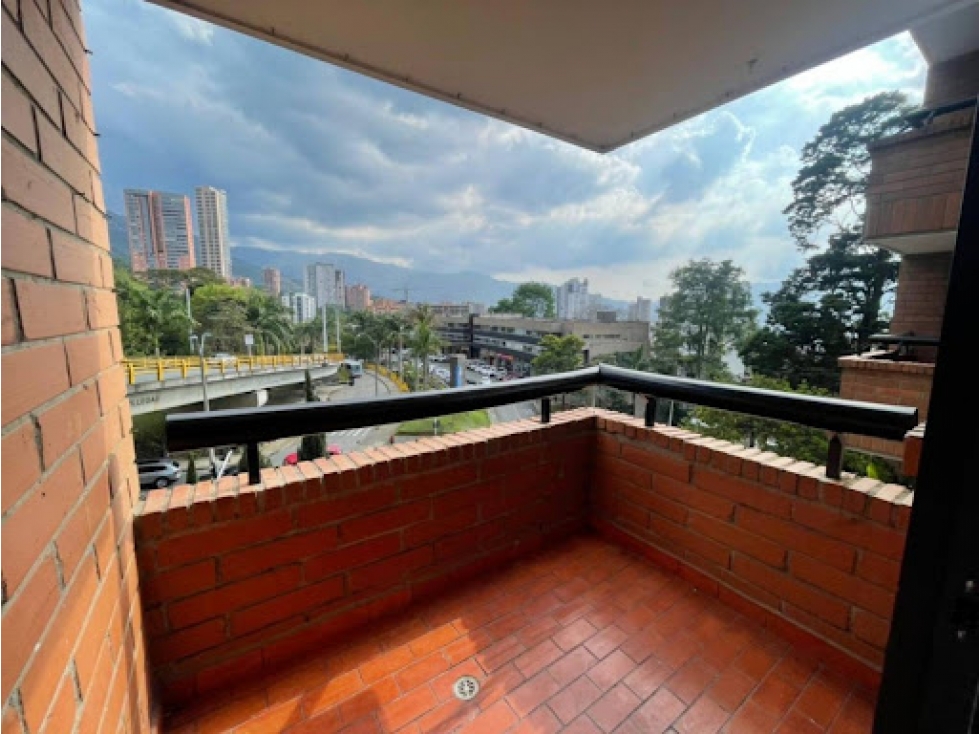 Apartamento en venta en El Poblado, Medellín · foto 23 de 24