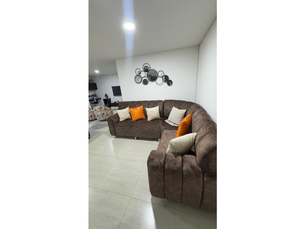 Apartamento en venta en Suramérica, La Estrella · foto 2 de 24