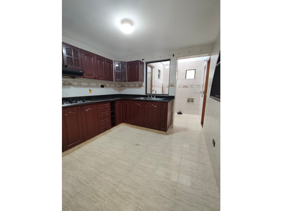 Casa de 4 alcobas en venta en Monteazul, Sabaneta, 126 m² · foto 2 de 18