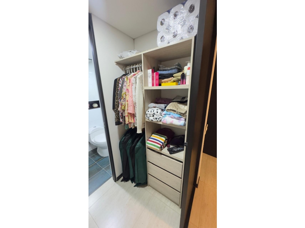 Apartamento en venta en Suramérica, La Estrella · foto 17 de 24