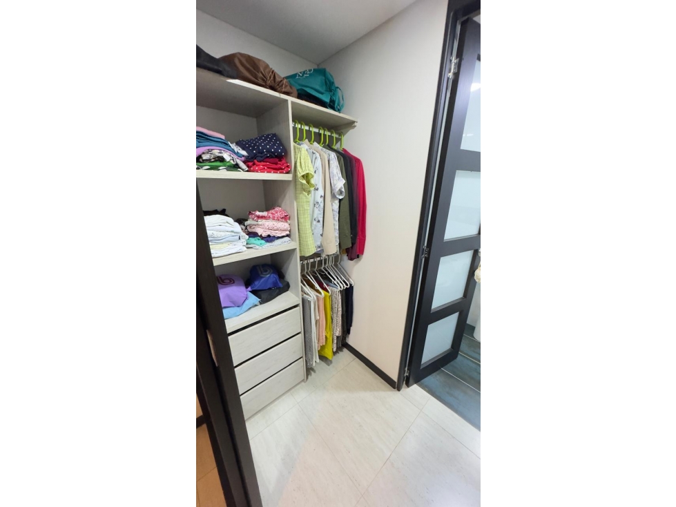 Apartamento en venta en Suramérica, La Estrella · foto 19 de 24