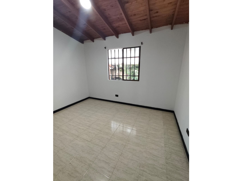 Casa de 4 alcobas en venta en Monteazul, Sabaneta, 126 m² · foto 11 de 18