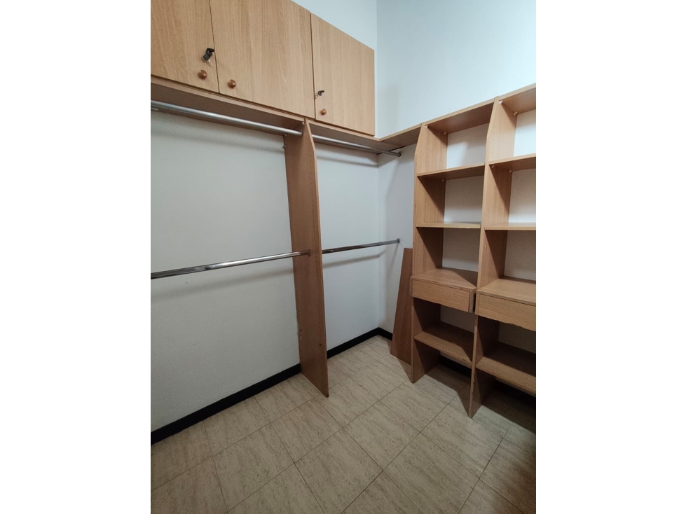 Casa de 4 alcobas en venta en Monteazul, Sabaneta, 126 m² · foto 13 de 18