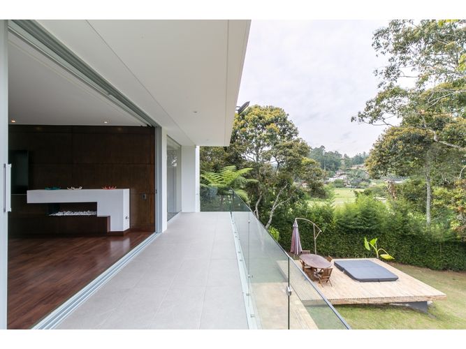 Casa de 4 alcobas en venta en Cabeceras De Llanogrande, Rionegro, 552 m² · foto 7 de 20
