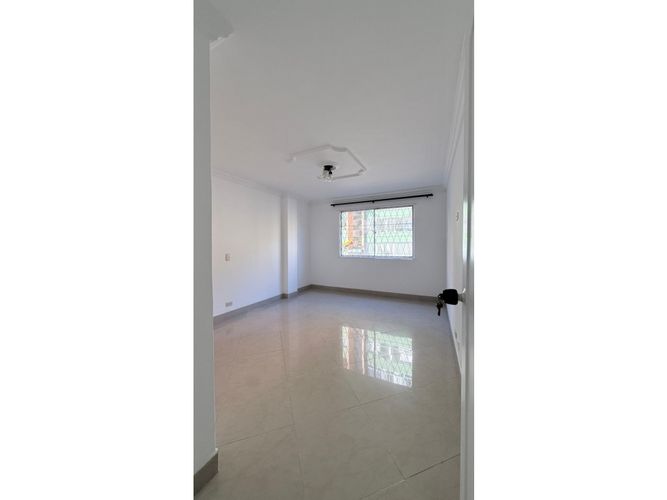 Apartamento en venta en La America, Medellín · foto 17 de 24