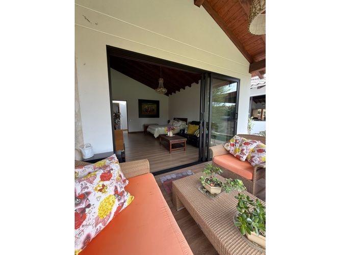 Casa de 4 alcobas en venta en Llano Grande, Rionegro, 460 m² · foto 7 de 14
