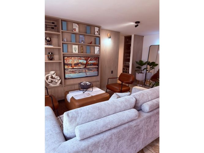 Apartamento en venta en El Poblado, Medellín · foto 4 de 24