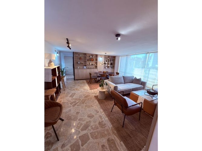 Apartamento en venta en El Poblado, Medellín · foto 13 de 24