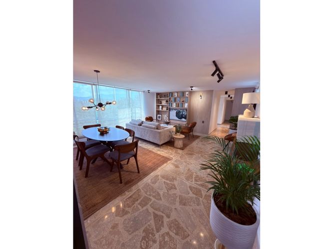 Apartamento en venta en El Poblado, Medellín · foto 14 de 24