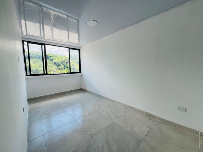 Casa de 5 alcobas en venta en Sector Lago Uribe, Pereira, 240 m² · foto 16 de 24