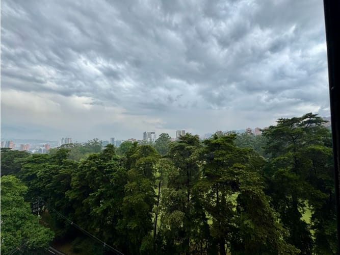 Apartamento de 3 alcobas en venta en Loma Del Campestre, Medellín, 183 m² · foto 7 de 24