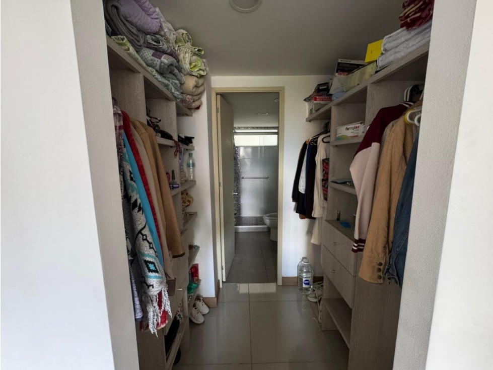 Apartamento en venta en La Pilarica, Medellín · foto 11 de 24