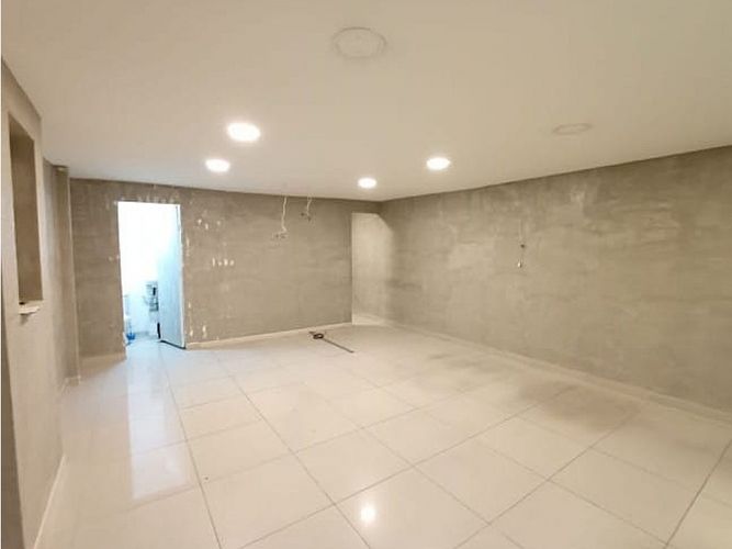 Local en arriendo en El Poblado, Medellín, 38 m² · foto 6 de 7