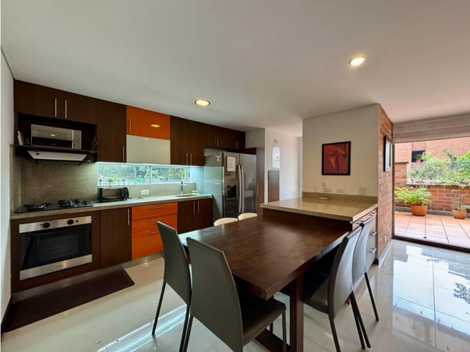 Apartamento en venta en Alejandria, Medellín · foto 3 de 24