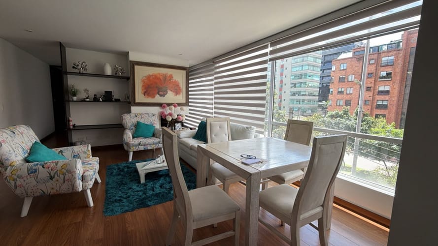 Apartamento de 1 alcoba en arriendo en Chico Norte, Bogotá, 57 m² · foto 2 de 24