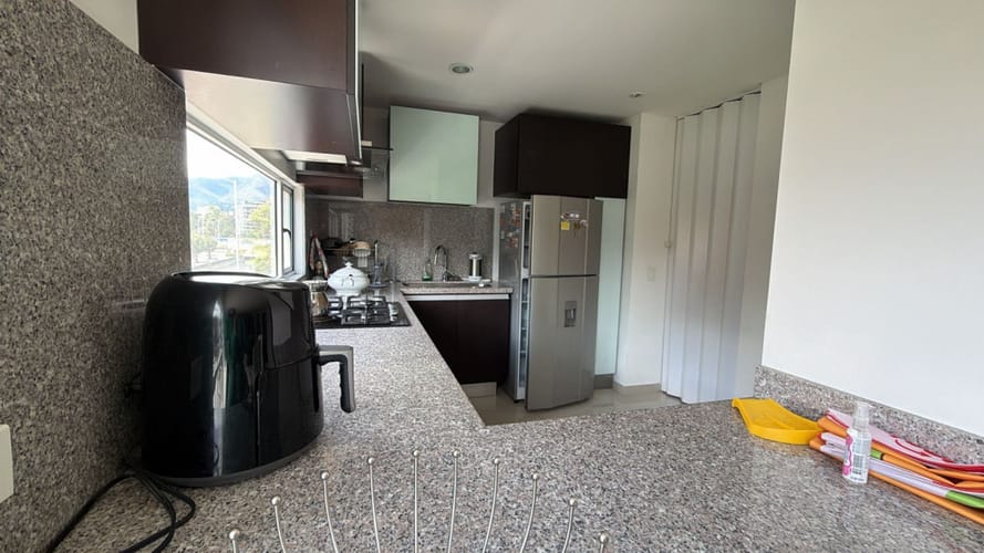 Apartamento de 1 alcoba en arriendo en Chico Norte, Bogotá, 57 m² · foto 18 de 24
