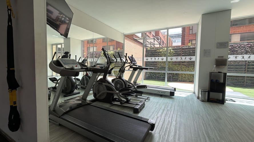 Apartamento de 1 alcoba en arriendo en Chico Norte, Bogotá, 57 m² · foto 23 de 24