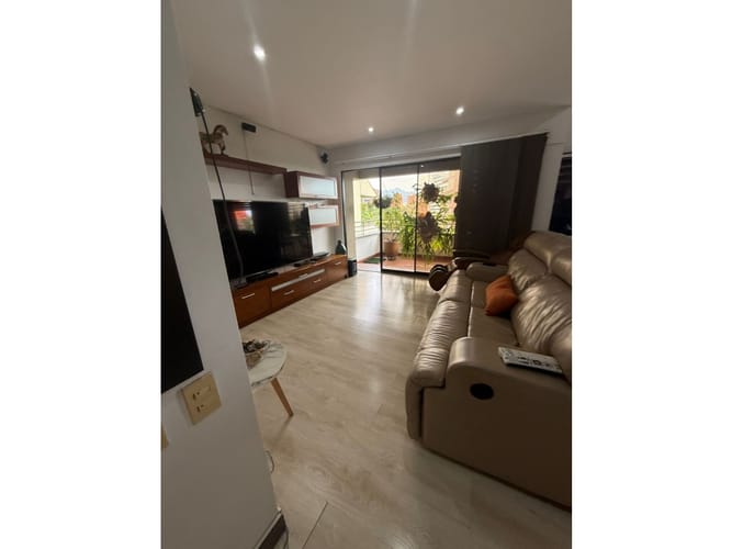 Apartamento de 3 alcobas en venta en La Tomatera, Medellín, 306 m² · foto 2 de 19