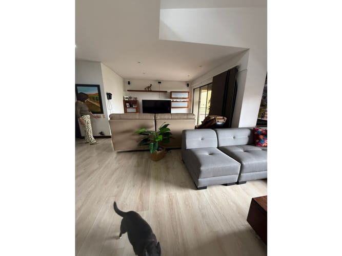 Apartamento de 3 alcobas en venta en La Tomatera, Medellín, 306 m² · foto 5 de 19