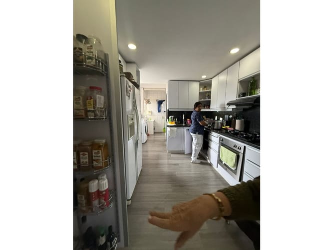 Apartamento de 3 alcobas en venta en La Tomatera, Medellín, 306 m² · foto 12 de 19