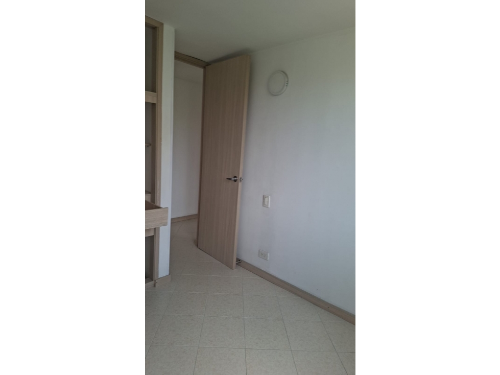 Apartamento en venta en Suramérica, Itagüí · foto 4 de 9