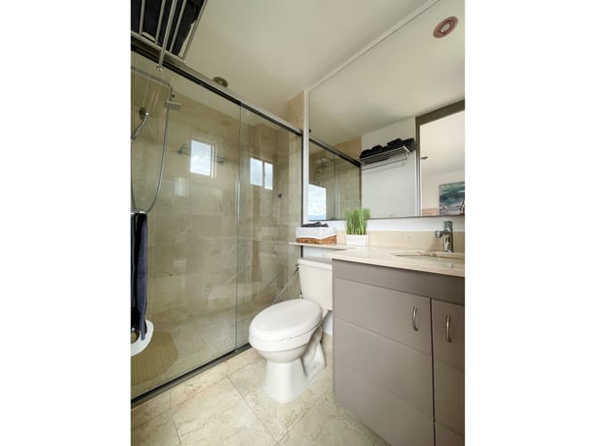 Apartamento de 2 alcobas en venta en Transversal Inferior, Medellín, 107 m² · foto 6 de 20