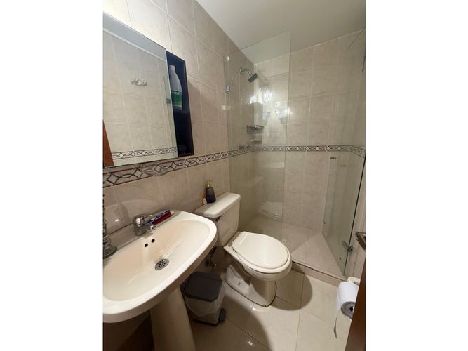 Casa de 3 alcobas en venta en Diego Echavarría, Medellín, 156 m² · foto 12 de 24