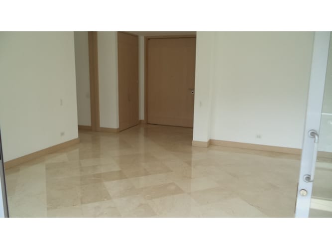 Apartamento de 3 alcobas en venta en Alejandria, Medellín, 272 m² · foto 9 de 24