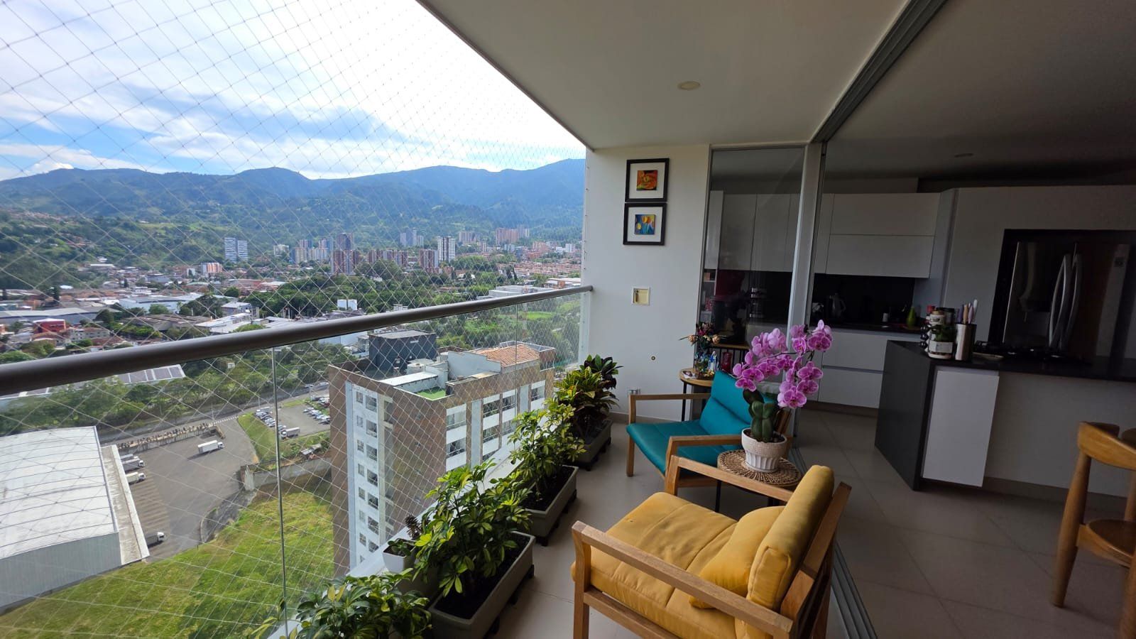 Apartamento en venta en Suramérica, Itagüí · foto 10 de 19