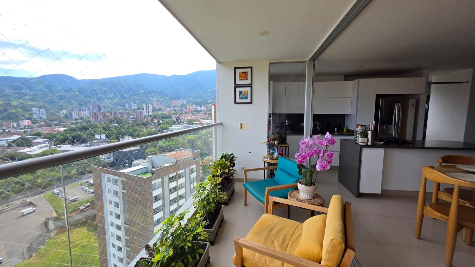 Apartamento en venta en Suramérica, Itagüí · foto 11 de 19