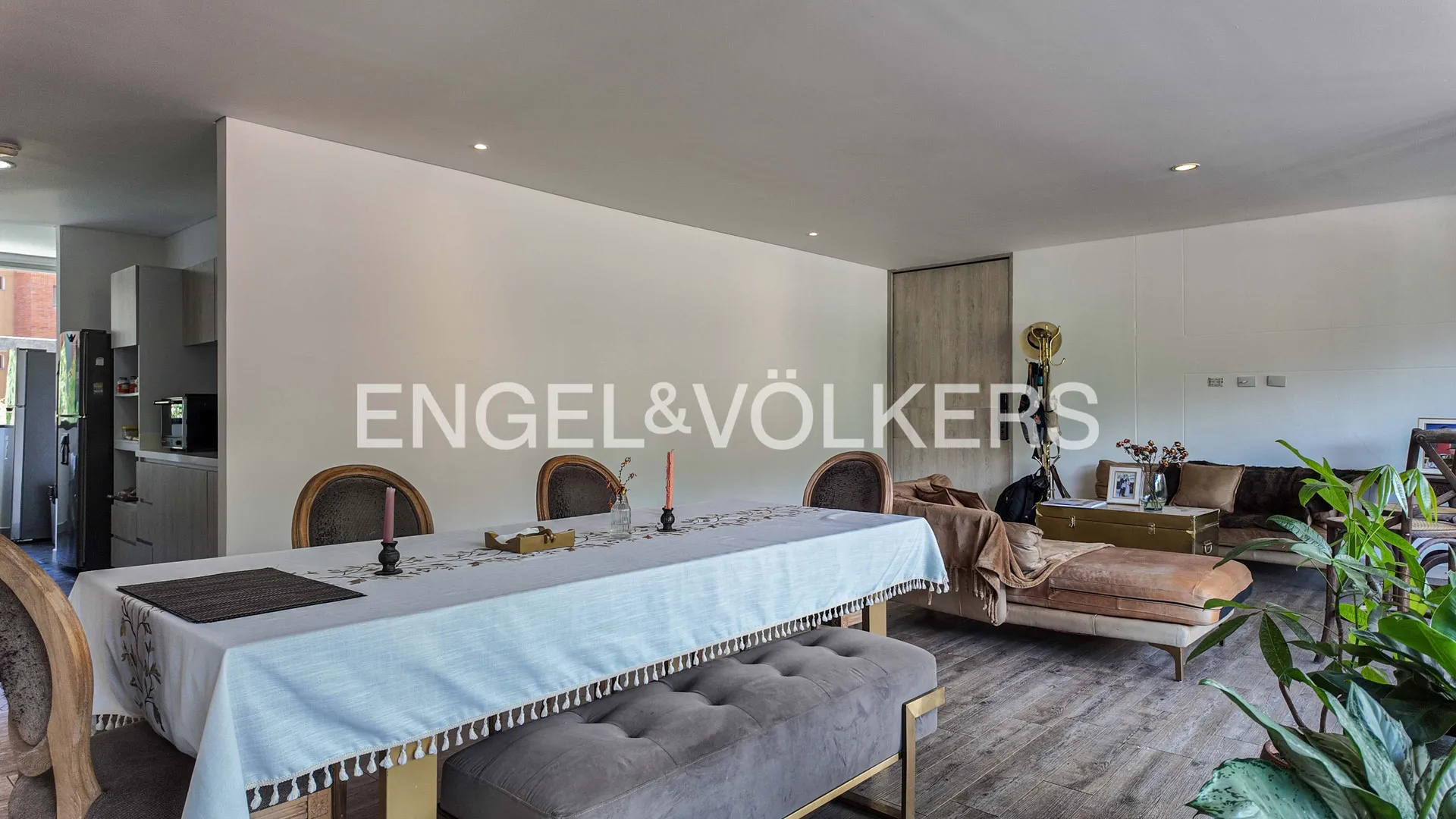 Apartamento en venta en Loma Benedictinos, Medellín · foto 3 de 18