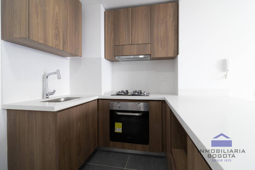 Apartamento en arriendo en Verbenal San Antonio, Bogotá · foto 7 de 20