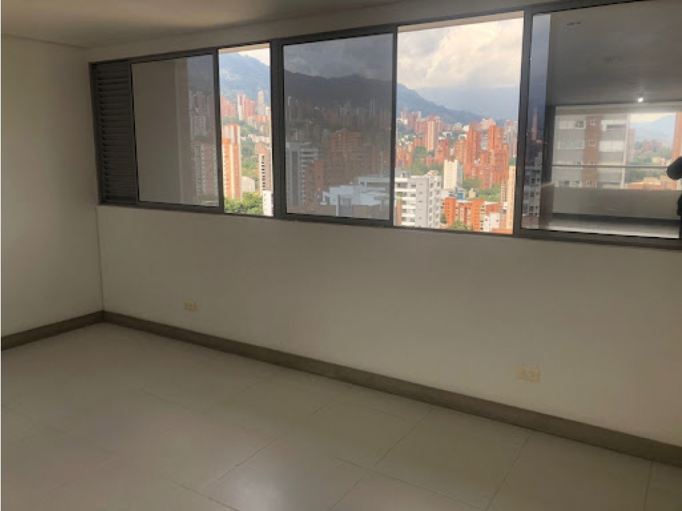 Apartamento en venta en Castropol, Medellín · foto 17 de 18