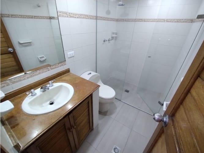 Apartamento de 3 alcobas en venta en Laureles, Medellín, 169 m² · foto 6 de 22