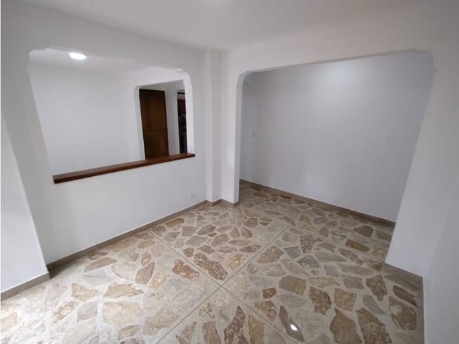 Apartamento de 3 alcobas en venta en Laureles, Medellín, 169 m² · foto 7 de 22