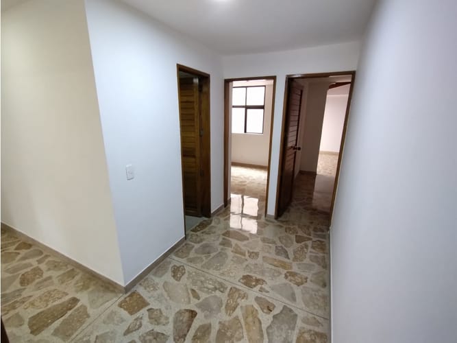 Apartamento de 3 alcobas en venta en Laureles, Medellín, 169 m² · foto 16 de 22