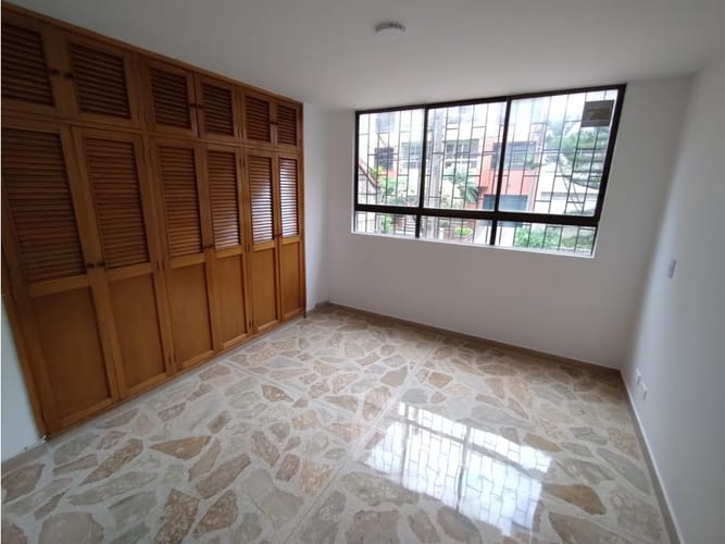 Apartamento de 3 alcobas en venta en Laureles, Medellín, 169 m² · foto 18 de 22