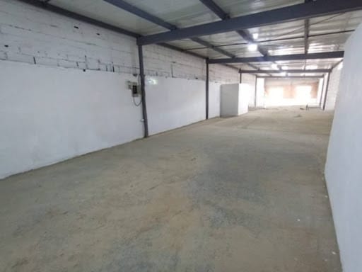 Bodega en arriendo en Cristo Rey, Medellín, 170 m² · foto 3 de 9