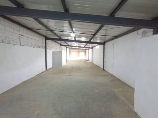 Bodega en arriendo en Cristo Rey, Medellín, 170 m² · foto 5 de 9
