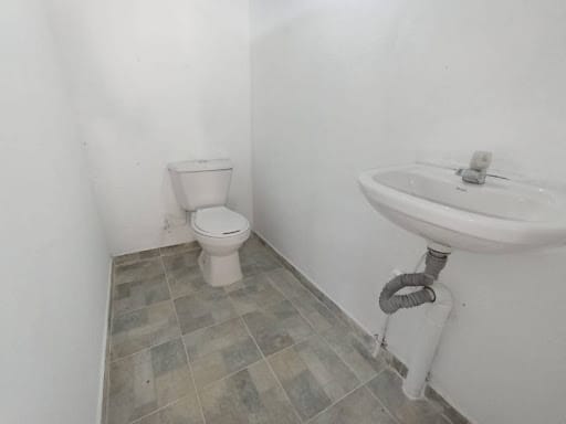 Bodega en arriendo en Cristo Rey, Medellín, 170 m² · foto 9 de 9