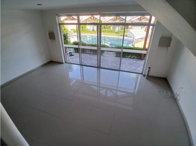 Casa de 3 alcobas en arriendo en Aqualina, Girardot, 147 m² · foto 4 de 24