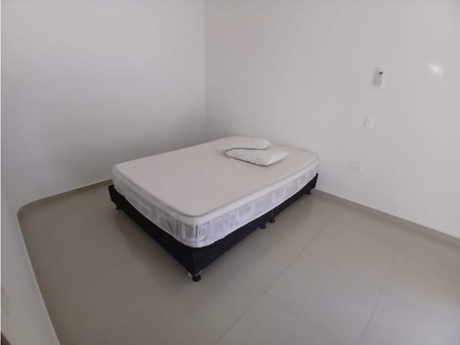 Casa de 3 alcobas en arriendo en Aqualina, Girardot, 147 m² · foto 13 de 24