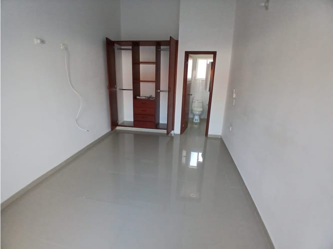 Casa de 3 alcobas en arriendo en Aqualina, Girardot, 147 m² · foto 20 de 24