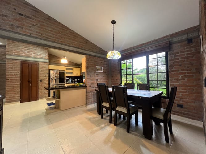 Casa de 3 alcobas en venta en Las Mercedes, Jamundí, 200 m² · foto 5 de 24