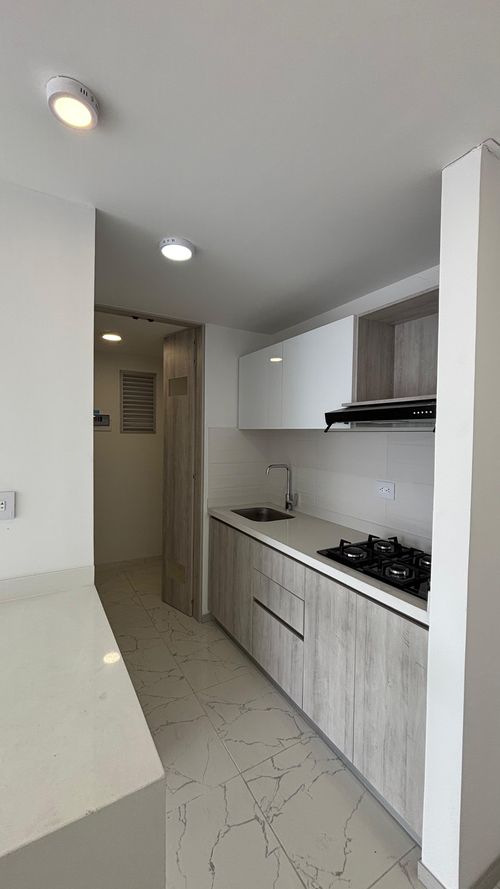 Apartamento de 3 alcobas en venta en Sector 30 De Agosto Ii Etapa, Pereira, 73 m² · foto 2 de 14