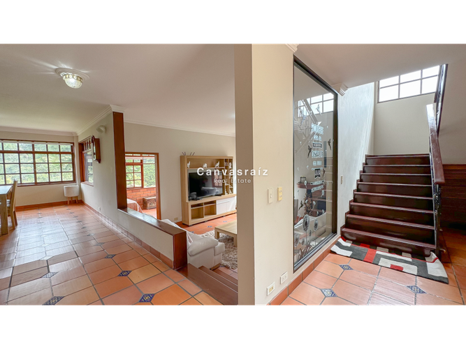 Casa de 3 alcobas en venta en Llano Grande, Rionegro, 382 m² · foto 2 de 24