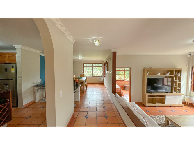 Casa de 3 alcobas en venta en Llano Grande, Rionegro, 382 m² · foto 3 de 24