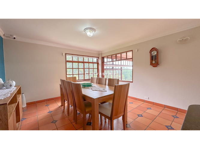 Casa de 3 alcobas en venta en Llano Grande, Rionegro, 382 m² · foto 4 de 24