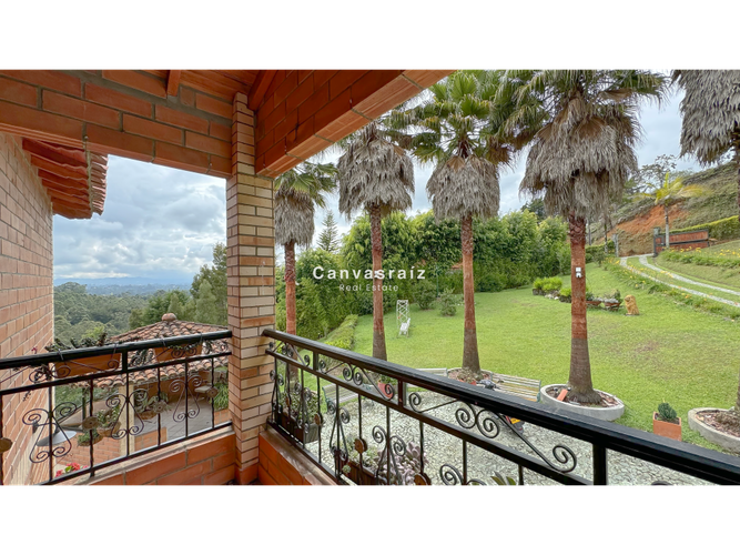 Casa de 3 alcobas en venta en Llano Grande, Rionegro, 382 m² · foto 18 de 24