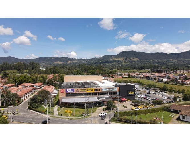 Casa de 3 alcobas en venta en San Nicolas, La Ceja, 123 m² · foto 2 de 24